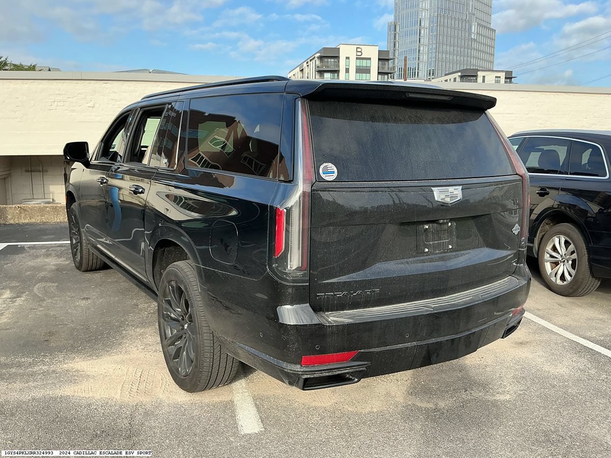 Used 2024 Cadillac Escalade ESV Sport w/ LPO, ONYX Package AWD/4WD image 5
