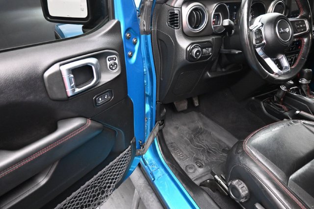 Used 2019 Jeep Wrangler Unlimited Rubicon w/ Steel Bumper Group AWD/4WD image 17