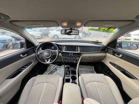 Used 2016 Kia Optima LX w/ Technology Package FWD image 9