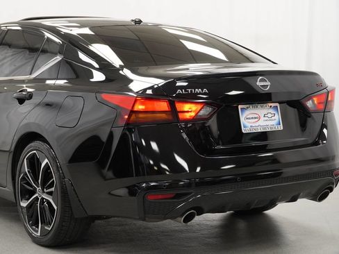 Used 2024 Nissan Altima 2.5 SR w/ SR Premium Package FWD image 39