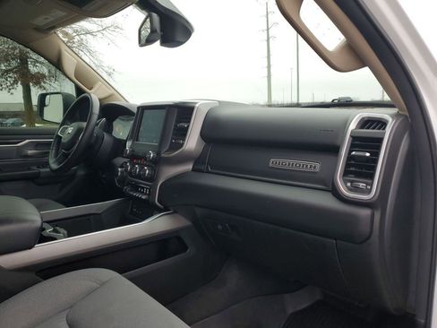 Used 2019 RAM 1500 Big Horn image 29