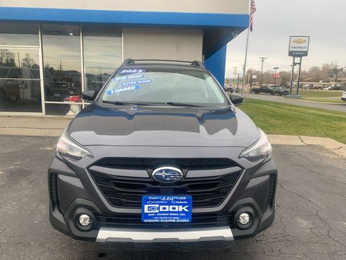 Used 2023 Subaru Outback Limited image 2