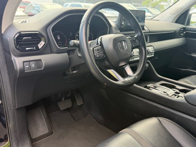 Used 2023 Honda Pilot EX-L image 3