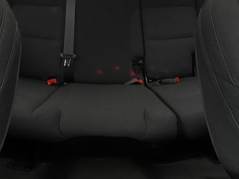 Used 2021 Jeep Wrangler Unlimited Sahara AWD/4WD image 13