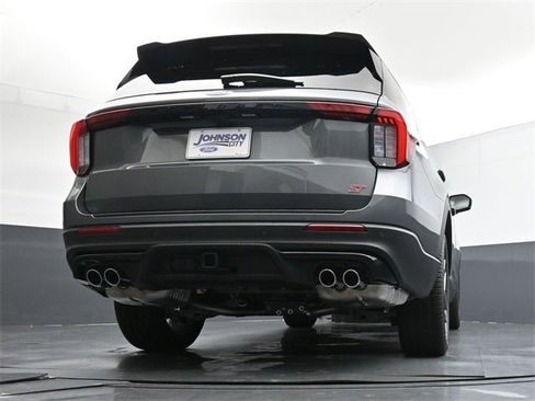 New 2026 Ford Explorer ST image 39