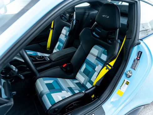 Used 2022 Porsche 911 GT3 RWD image 5