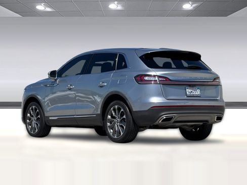 Used 2022 Lincoln Nautilus Reserve w/ Cargo Utility Package FWD image 3