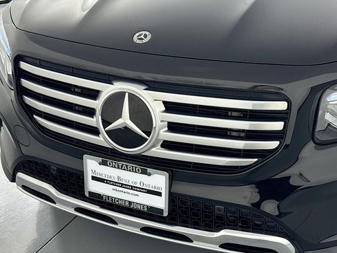Used 2024 Mercedes-Benz GLB 250 4MATIC image 12