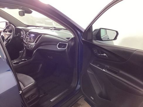 Used 2020 Chevrolet Equinox Premier AWD/4WD image 19
