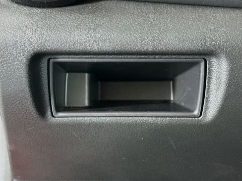 Used 2025 Nissan Versa SR w/ Trunk Package FWD image 17