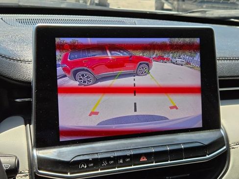 Certified 2022 Jeep Compass Limited AWD/4WD image 25