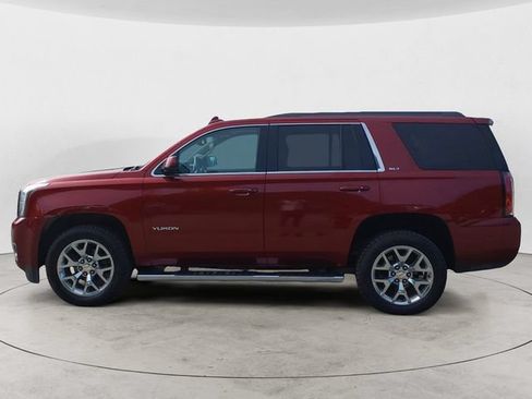 Used 2017 GMC Yukon SLT w/ Open Road Package AWD/4WD image 8