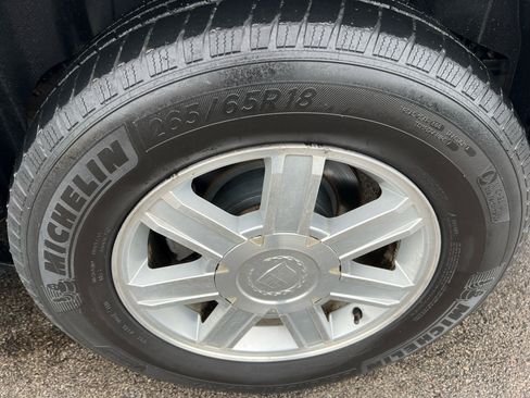 Used 2007 Cadillac Escalade AWD image 4