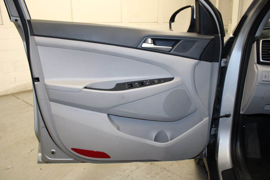 Used 2020 Hyundai Tucson SE AWD/4WD image 25