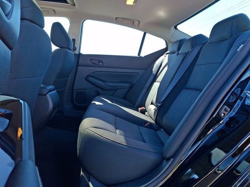 Certified 2023 Nissan Altima 2.5 SV w/ SV Premium Package FWD image 10
