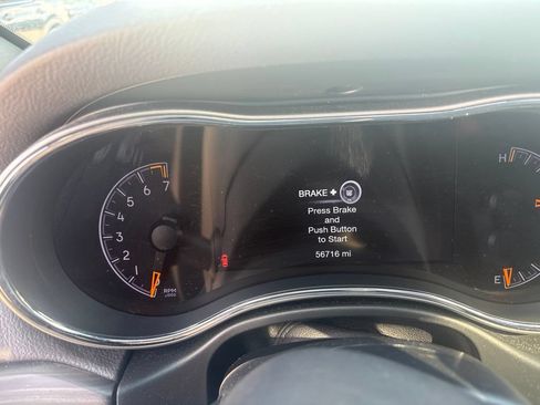 Used 2020 Jeep Grand Cherokee Limited AWD/4WD image 13