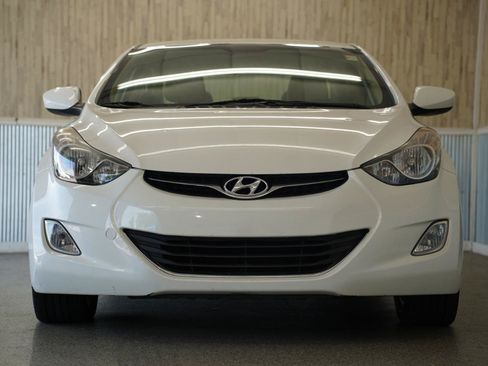 Used 2012 Hyundai Elantra GLS w/ Preferred Pkg 3 FWD image 3