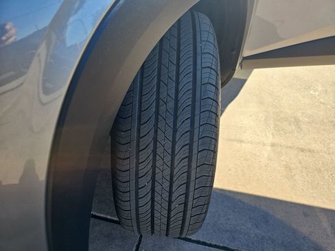 New 2026 Chevrolet Trax RS w/ Sunroof Package image 33