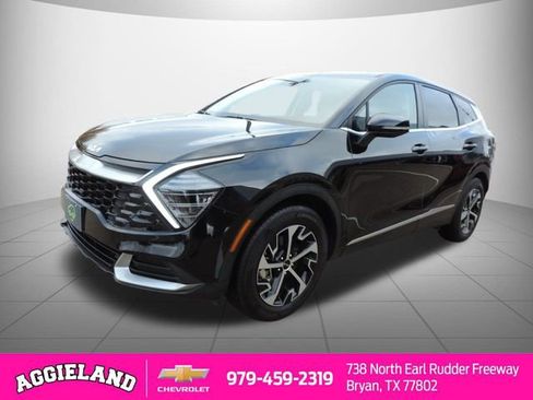 Used 2025 Kia Sportage EX image 8