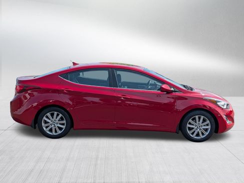 Used 2015 Hyundai Elantra SE w/ Option Group 03 FWD image 8