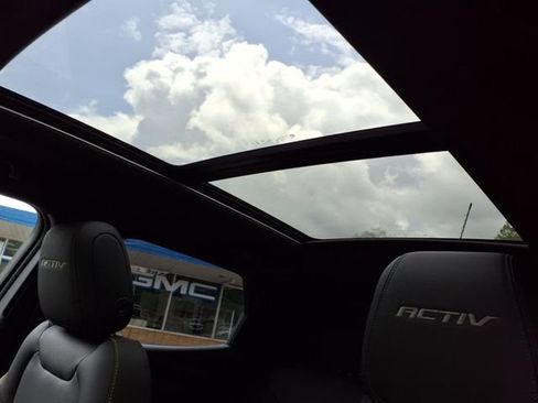 New 2025 Chevrolet TrailBlazer ACTIV w/ Convenience Package image 9