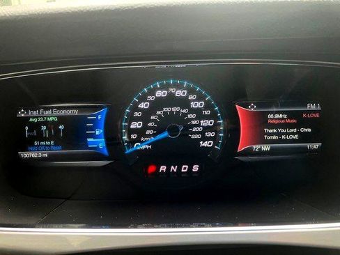 Used 2015 Ford Taurus SEL image 19