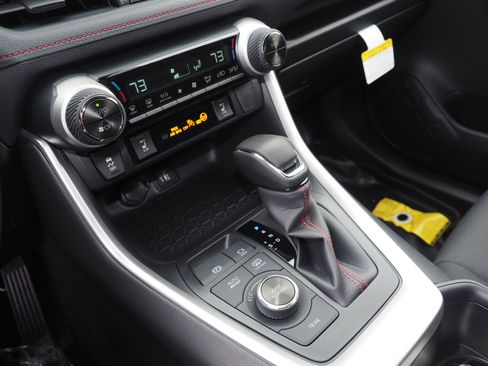 New 2025 Toyota RAV4 SE w/ Weather & Moonroof Package image 19