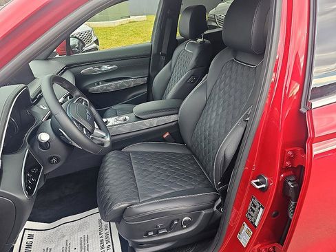 Used 2025 Genesis GV70 3.5T Sport w/ Sport Advanced Package image 18