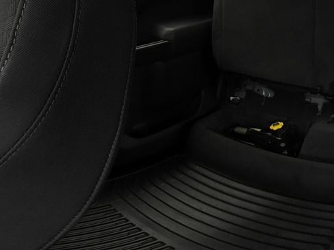 Used 2020 Chevrolet Silverado 1500 LT w/ All-Star Edition RWD image 12