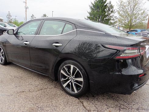 Used 2023 Nissan Maxima SL FWD image 2