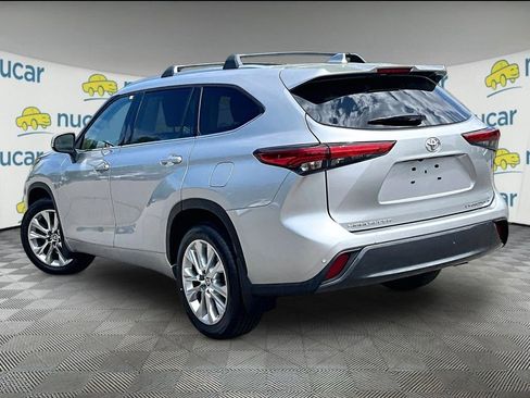 Used 2023 Toyota Highlander Limited AWD/4WD image 4