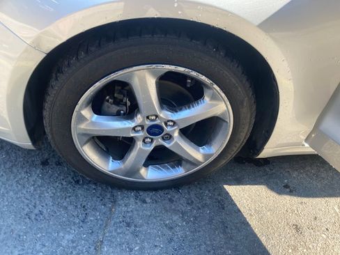 Used 2016 Ford Fusion SE image 31