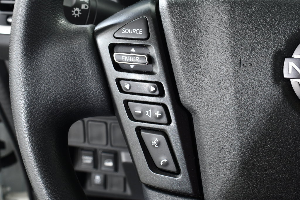 Used 2024 Nissan Frontier SV AWD/4WD image 33