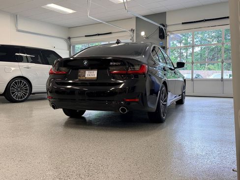 Used 2019 BMW 330i Sedan w/ Convenience Package RWD image 8