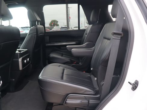 Used 2021 Ford Expedition XLT AWD/4WD image 10