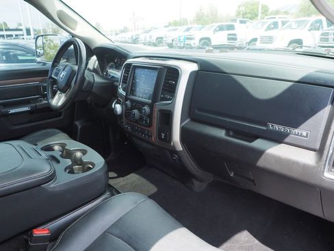 Used 2019 RAM 1500 Laramie w/ Convenience Group AWD/4WD image 21