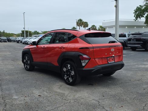 Used 2025 Hyundai Kona SEL image 5