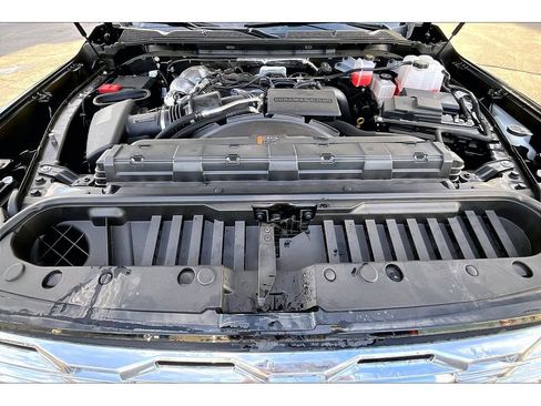 New 2025 GMC Sierra 2500 Denali w/ Denali Reserve Package image 12