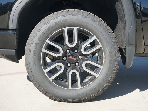 New 2026 GMC Sierra 1500 AT4 w/ Technology Package image 14