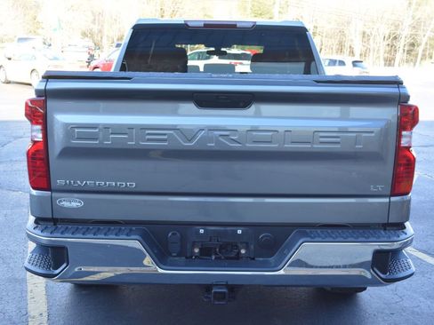 Used 2022 Chevrolet Silverado 1500 LT AWD/4WD image 4