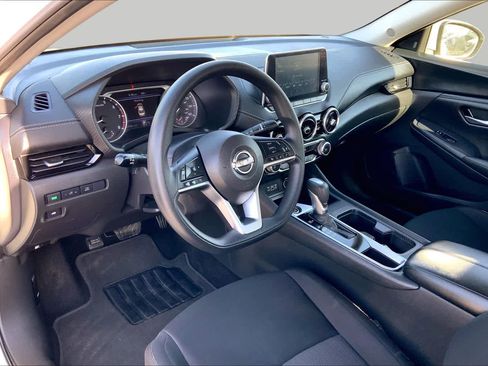 Used 2024 Nissan Sentra SV FWD image 16