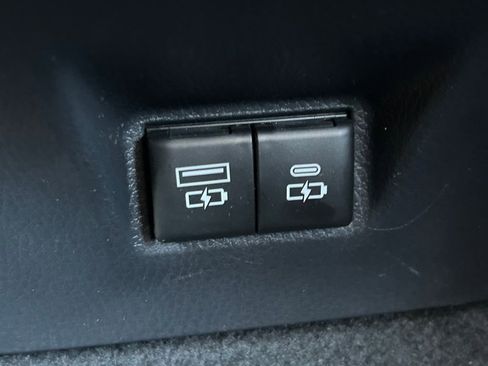 Certified 2025 Toyota Camry LE FWD image 21