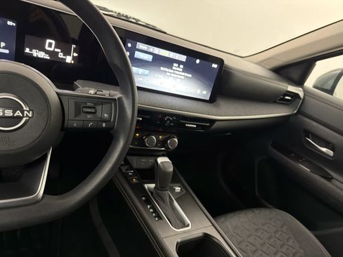 Certified 2025 Nissan Kicks SV w/ Charging Package AWD/4WD image 20