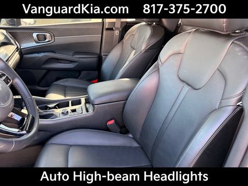 Used 2025 Kia Sorento S w/ Panoramic Sunroof Package FWD image 13