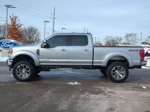 Used 2020 Ford F250 XLT w/ XLT Premium Package image 5