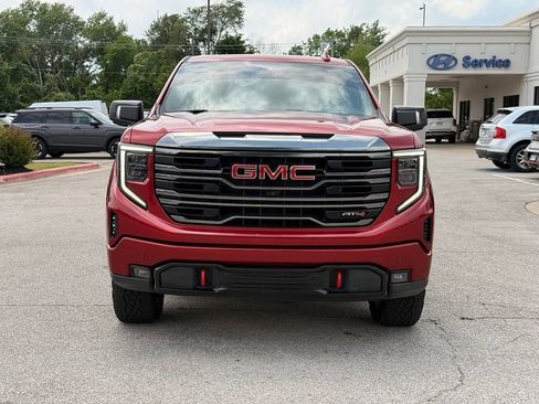 Used 2022 GMC Sierra 1500 AT4 w/ AT4 Premium Package AWD/4WD image 2