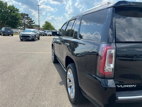Used 2018 GMC Yukon Denali w/ Denali Ultimate Package AWD/4WD image 6
