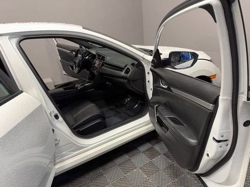 Used 2019 Honda Civic Sport image 20