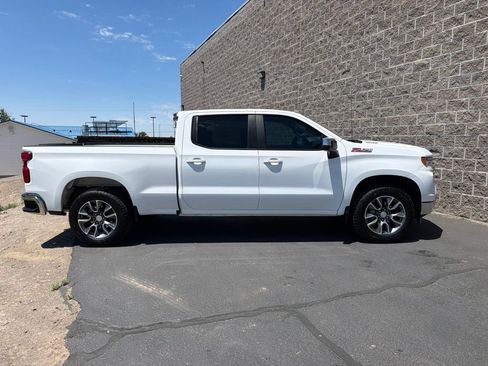 Used 2025 Chevrolet Silverado 1500 LT w/ Z71 Off-Road Package AWD/4WD image 2