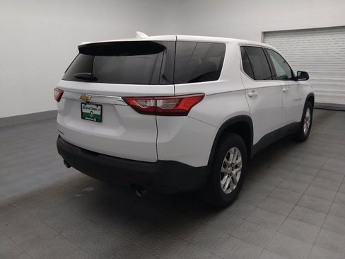 Used 2021 Chevrolet Traverse LS FWD image 9